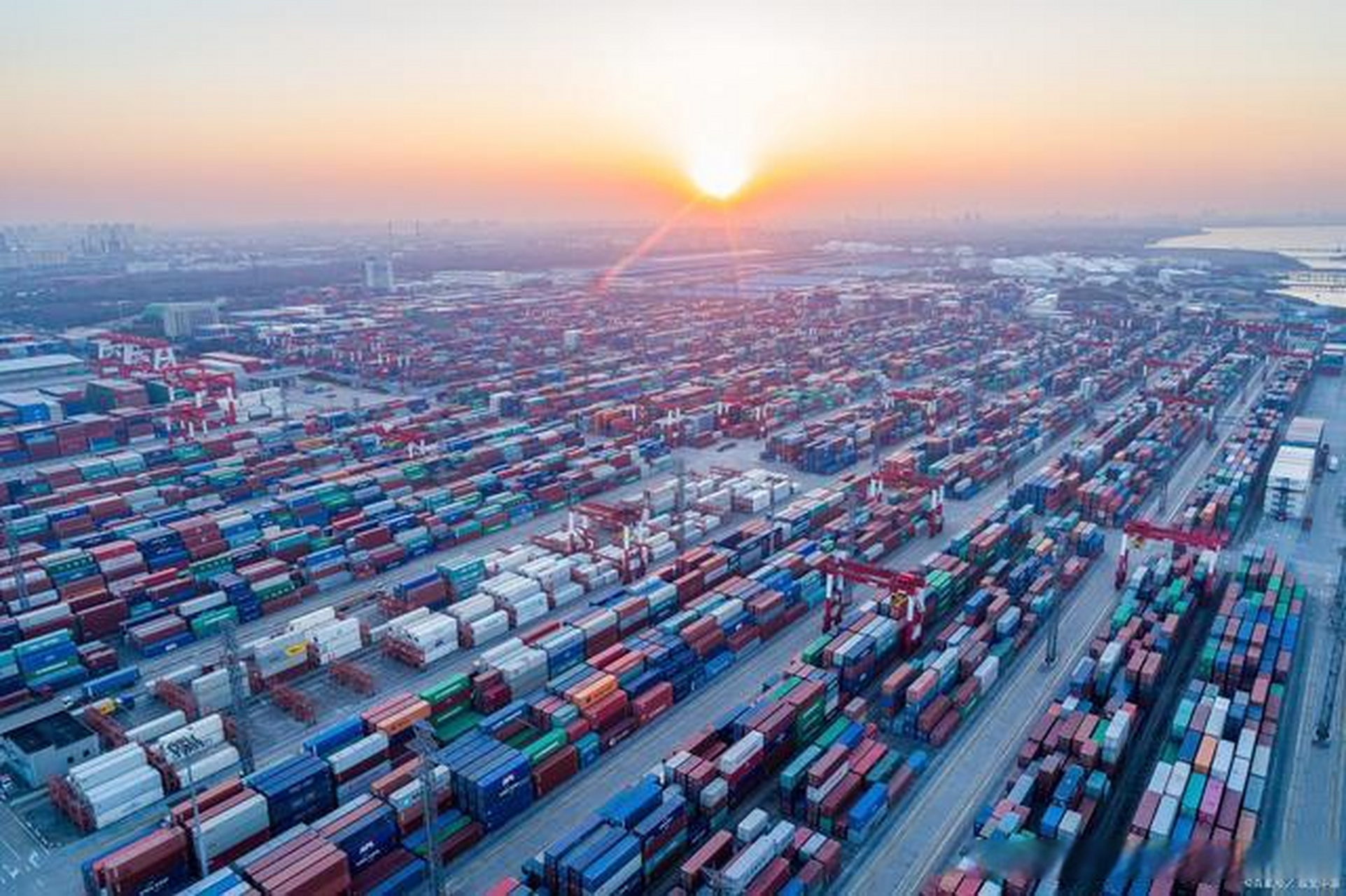 內貿水運集裝箱運輸 海運公司、貨運代理與整柜運輸服務解析